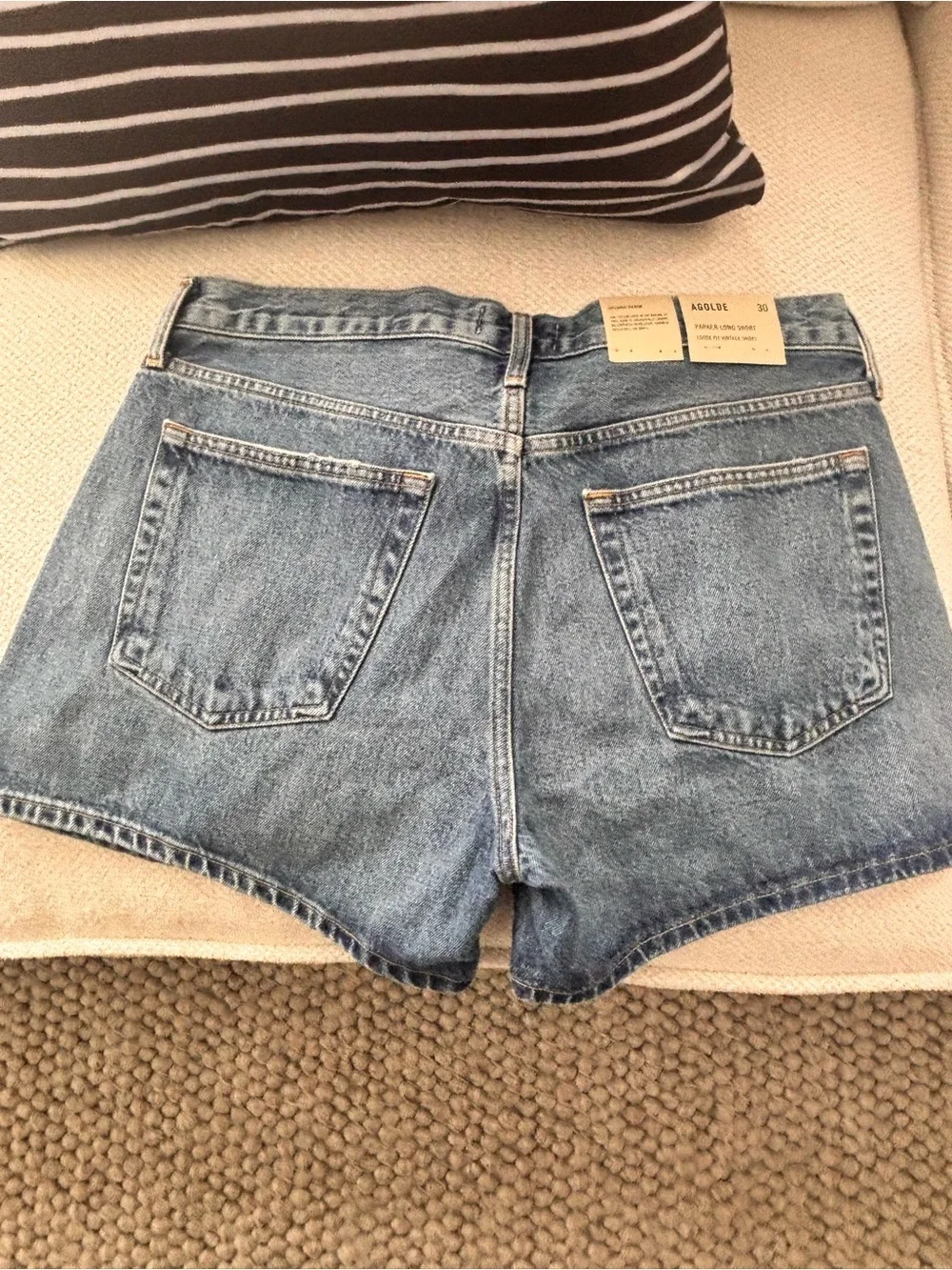 Agolde Parker Long Short in Light Blue Denim